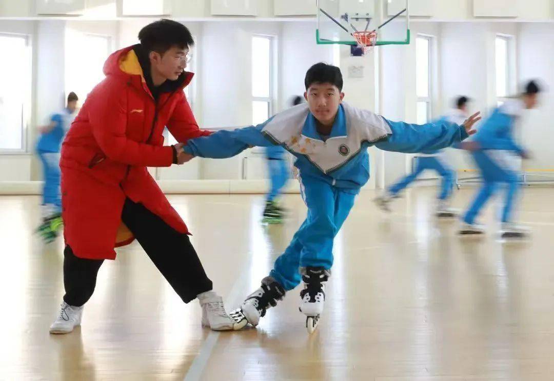 常练常赛常运动畅享快乐jbo竞博电竞app在校园(图2)